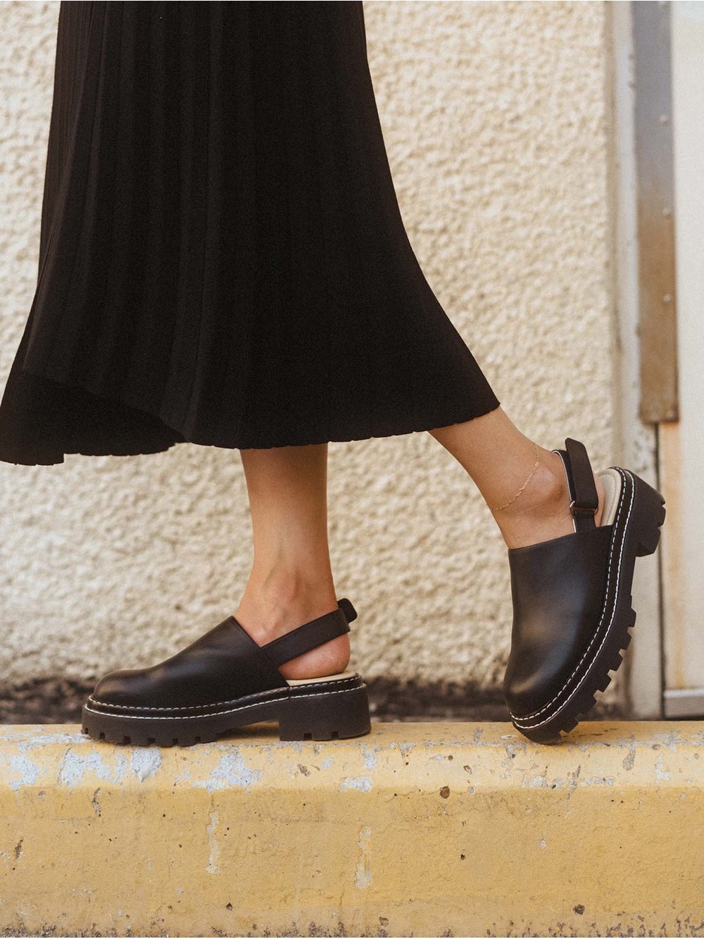 Poppy Barley Black Leather Lug Mule Slingback Platform Clogs